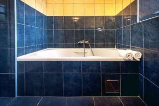 Апартаменты Old Town Experience Apartment Котор Апартаменты с 2 спальнями-15